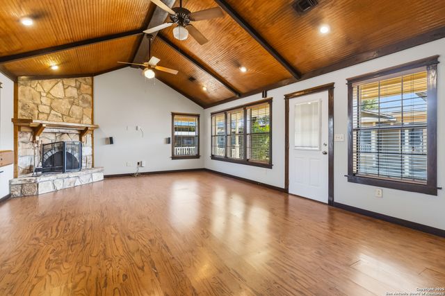 2439 W Summit Ave, San Antonio, TX 78228