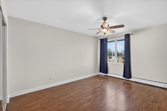 940 E OLD WILLOW Road 312, Prospect Heights, IL 60070