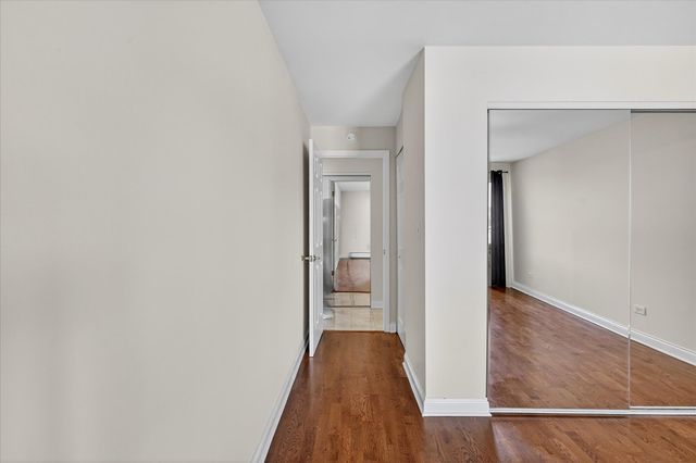 940 E OLD WILLOW Road 312, Prospect Heights, IL 60070