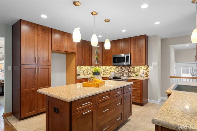 7705 Cheshire Lane, Unincorporated, MO 63123