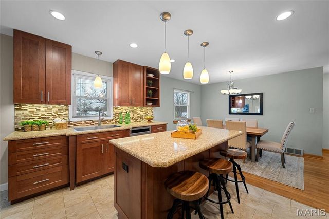 7705 Cheshire Lane, Unincorporated, MO 63123