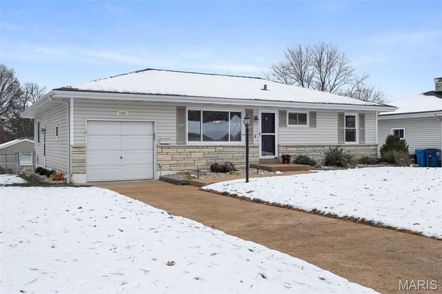 7705 Cheshire Lane, Unincorporated, MO 63123