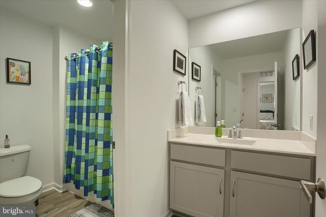 7407 RED OAK CT, Harrisburg, PA 17112