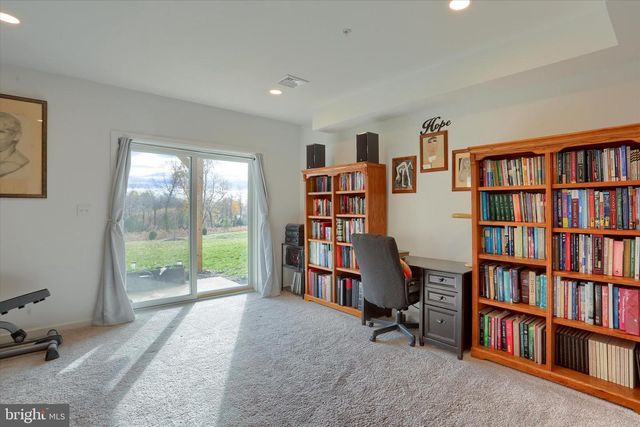 7407 RED OAK CT, Harrisburg, PA 17112