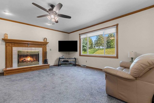 2951 VERCAUTEREN DRIVE, Green Bay, WI 54313