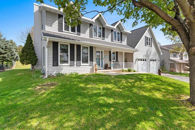 2951 VERCAUTEREN DRIVE, Green Bay, WI 54313