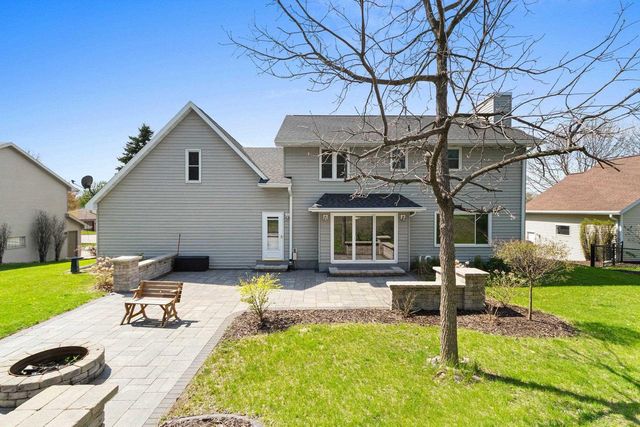 2951 VERCAUTEREN DRIVE, Green Bay, WI 54313