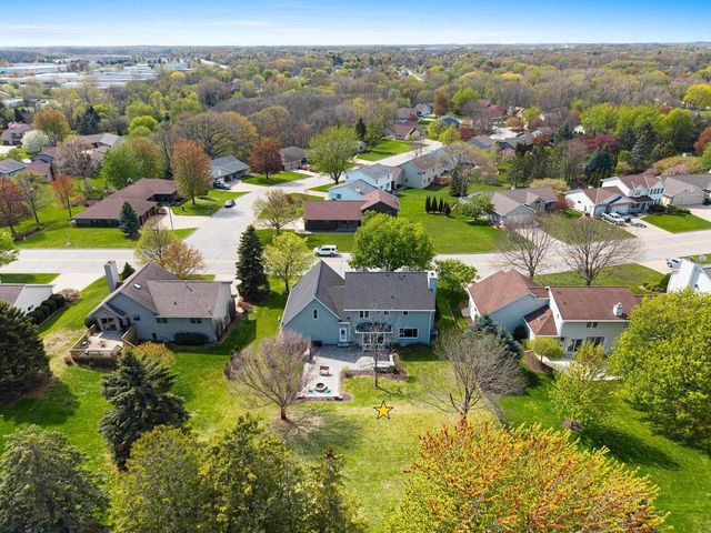2951 VERCAUTEREN DRIVE, Green Bay, WI 54313