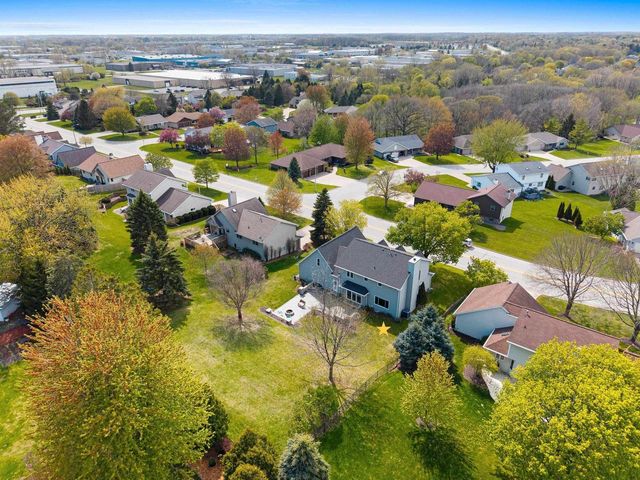 2951 VERCAUTEREN DRIVE, Green Bay, WI 54313