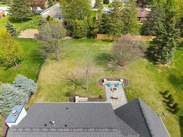 2951 VERCAUTEREN DRIVE, Green Bay, WI 54313