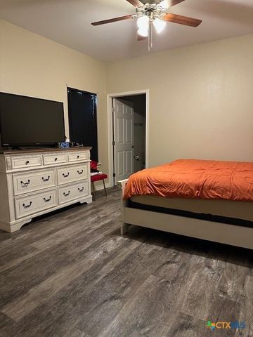 103 Retama Road, Refugio, TX 78377