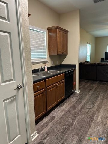 103 Retama Road, Refugio, TX 78377