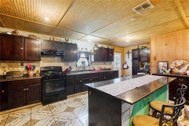 161 County Road 300, Orange Grove, TX 78372