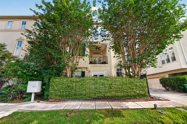 4502 Rose Street, Houston, TX 77007