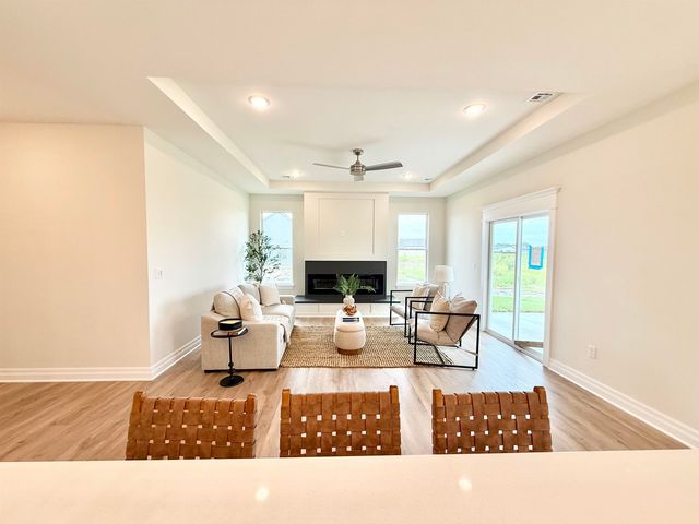 2612 S Willow Oak St, Wichita, KS 67230