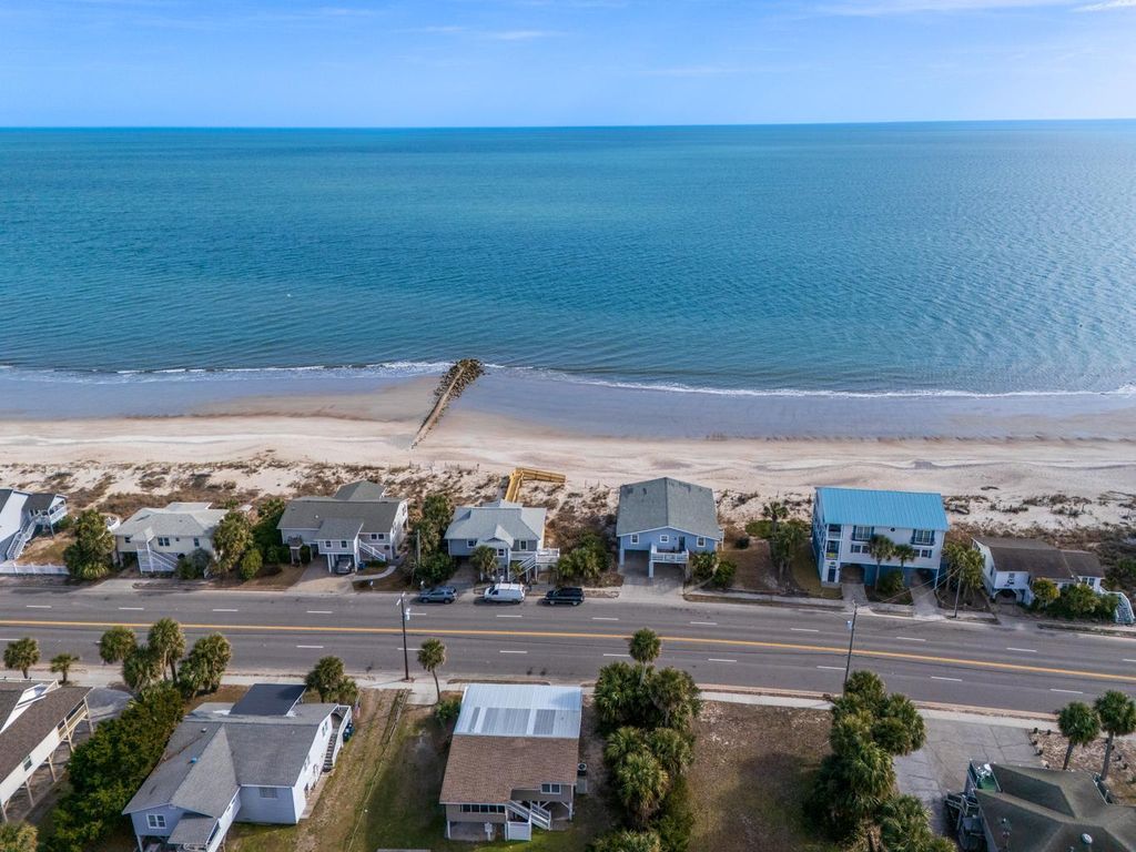 609 Palmetto Boulevard, Edisto Beach, SC 29438