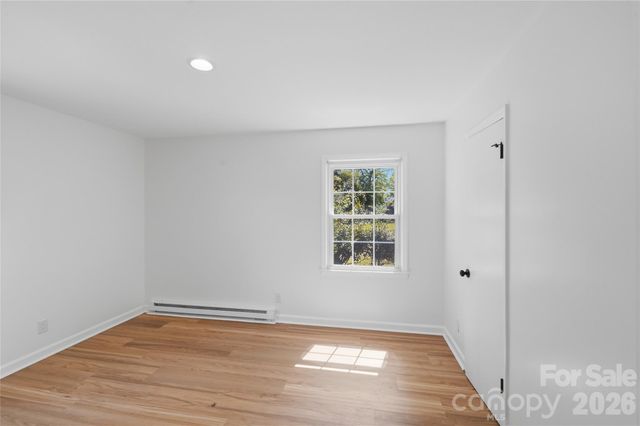 5906 Whitingham Drive, Charlotte, NC 28215
