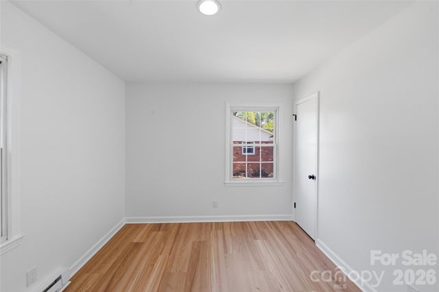 5906 Whitingham Drive, Charlotte, NC 28215