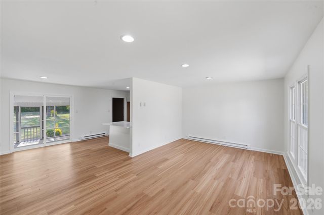 5906 Whitingham Drive, Charlotte, NC 28215