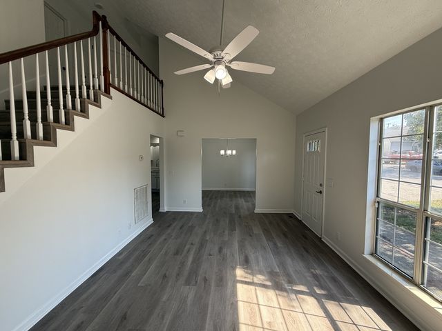 827 Neelys Chase Dr, Madison, TN 37115