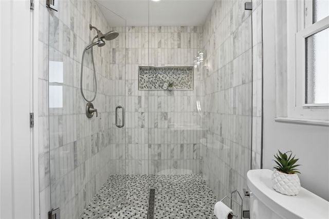 4043 SHORE ACRES BOULEVARD NE, St Petersburg, FL 33703