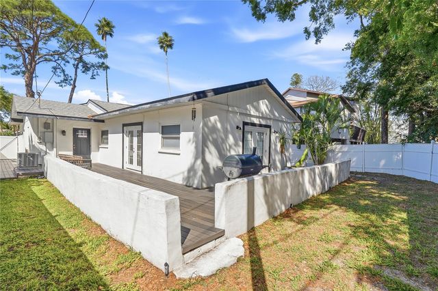 4043 SHORE ACRES BOULEVARD NE, St Petersburg, FL 33703