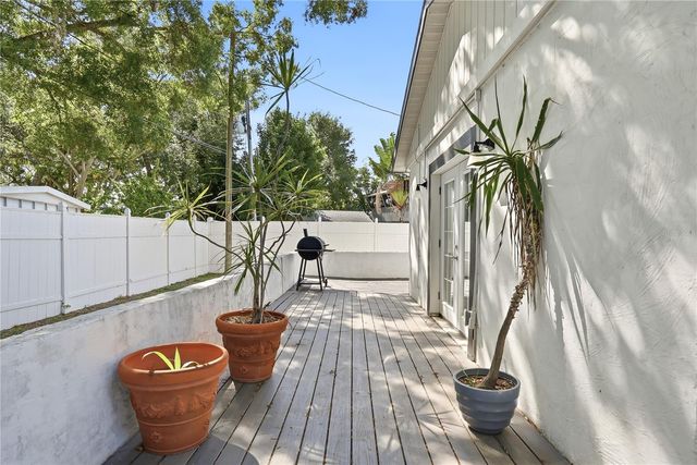 4043 SHORE ACRES BOULEVARD NE, St Petersburg, FL 33703