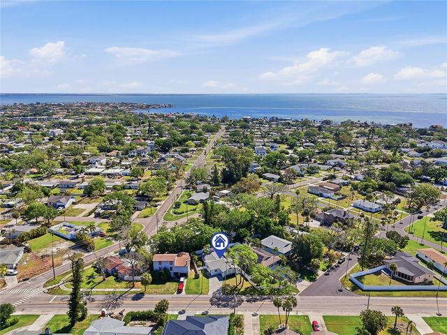 4043 SHORE ACRES BOULEVARD NE, St Petersburg, FL 33703