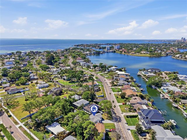 4043 SHORE ACRES BOULEVARD NE, St Petersburg, FL 33703