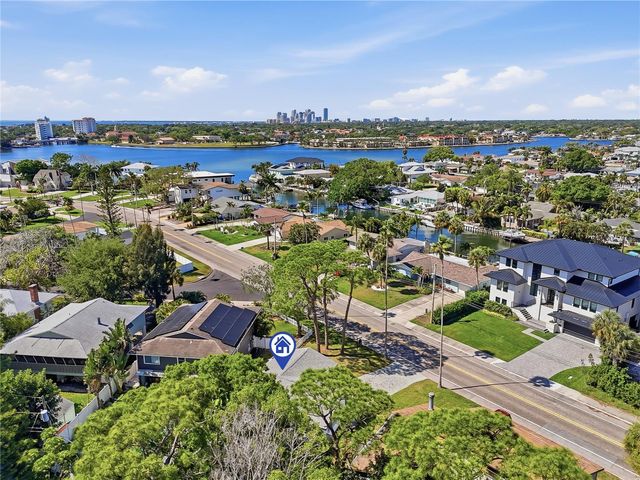 4043 SHORE ACRES BOULEVARD NE, St Petersburg, FL 33703