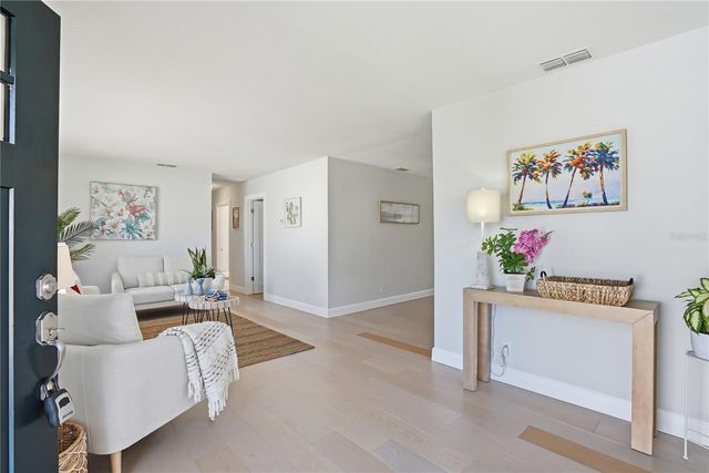 4043 SHORE ACRES BOULEVARD NE, St Petersburg, FL 33703