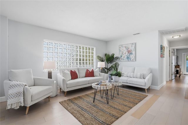 4043 SHORE ACRES BOULEVARD NE, St Petersburg, FL 33703