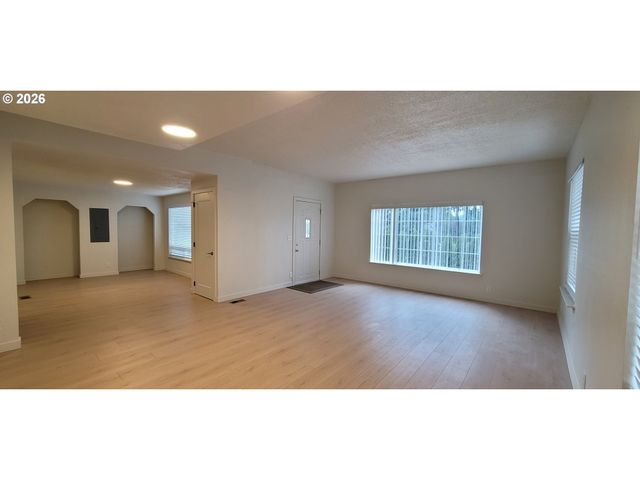 14425 Se 222ND Dr, Damascus, OR 97089