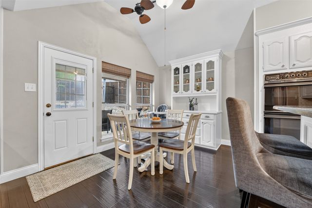 1917 Winding Creek Boulevard, Flower Mound, TX 75022