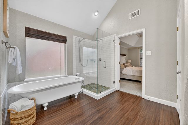 1917 Winding Creek Boulevard, Flower Mound, TX 75022