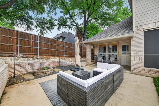 1917 Winding Creek Boulevard, Flower Mound, TX 75022