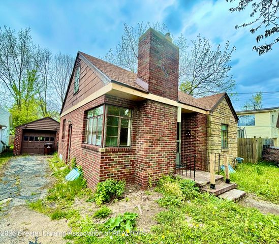 713 E Greenlawn Avenue, Lansing, MI 48910