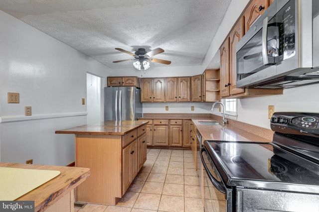 2203 GREEN HAVEN WAY, Hampstead, MD 21074