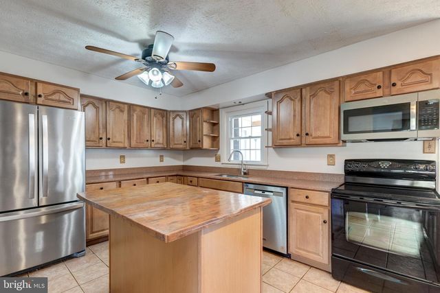 2203 GREEN HAVEN WAY, Hampstead, MD 21074