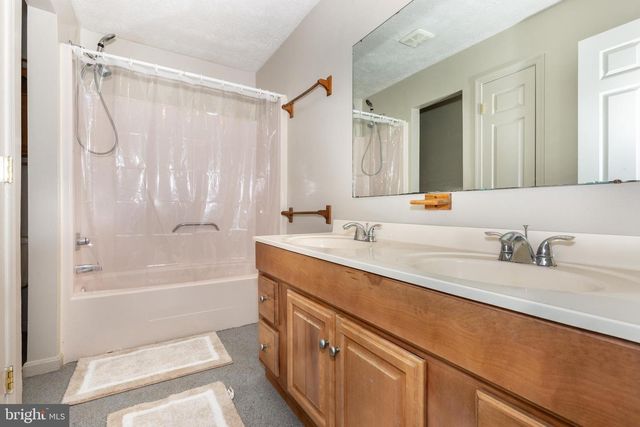 2203 GREEN HAVEN WAY, Hampstead, MD 21074