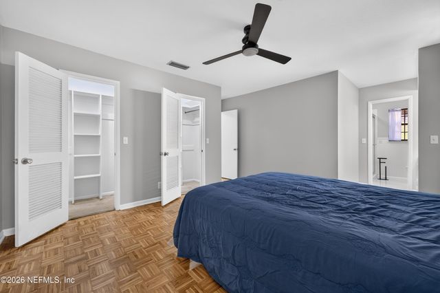 1860 SUNNYMEADE Drive, Jacksonville, FL 32211
