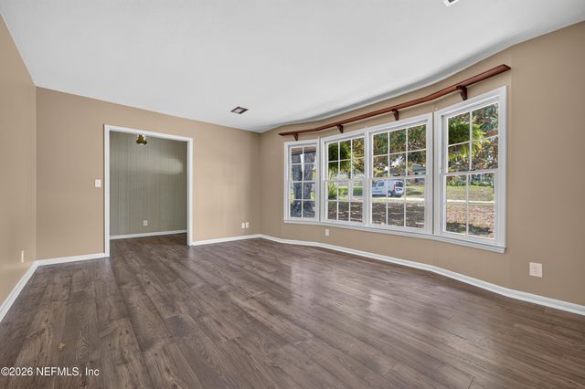 1860 SUNNYMEADE Drive, Jacksonville, FL 32211