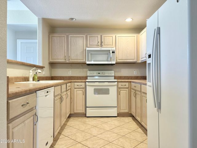 1335 E JUNE Street 110, Mesa, AZ 85203