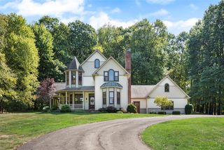 109 Pine View Circle, Connoquenessing Twp, PA 16053