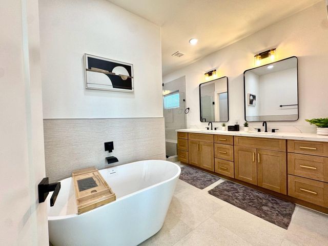 2706 Cochran Street, Houston, TX 77009