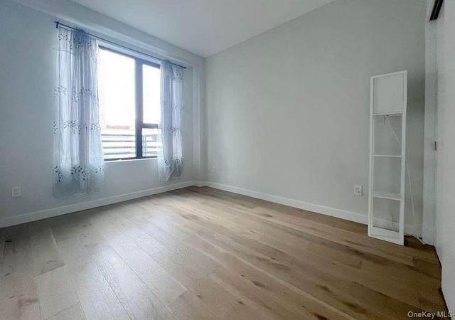 1433 31st Avenue 1F, Astoria, NY 11106