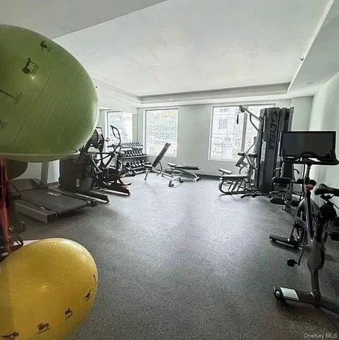1433 31st Avenue 1F, Astoria, NY 11106
