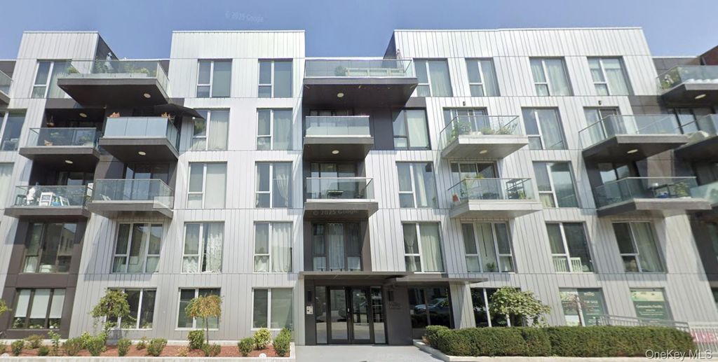 1433 31st Avenue 1F, Astoria, NY 11106