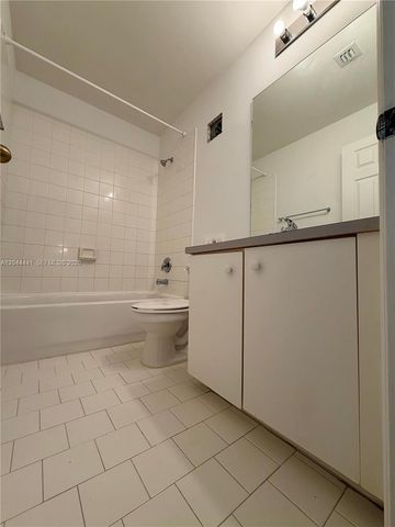 829 NW 208th Way, Pembroke Pines, FL 33029