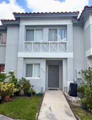 829 NW 208th Way, Pembroke Pines, FL 33029